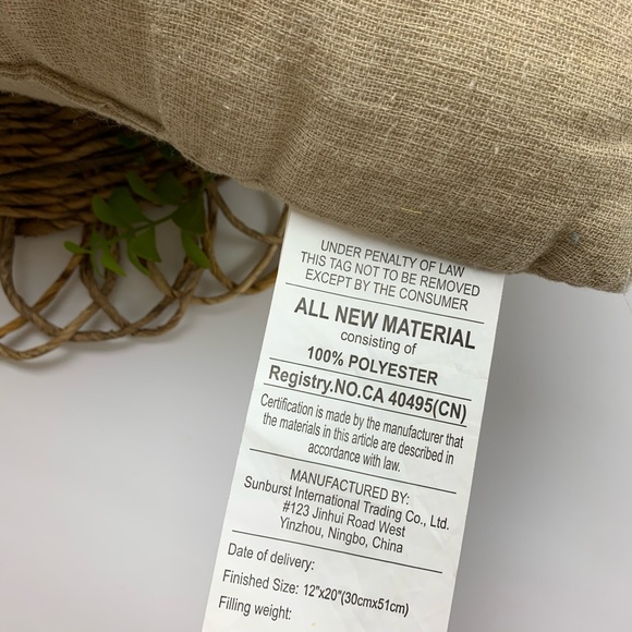 ❌SOLD❌ 5 Birds Farmhouse Lumbar Throw Pillow - Picture 7 of 8